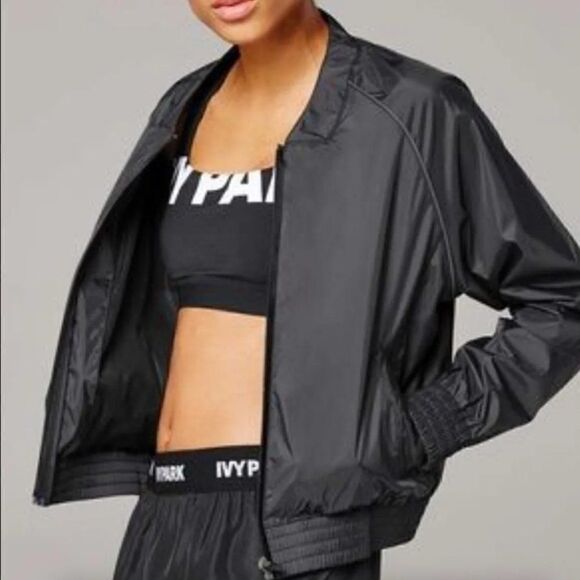 NEW Ivy Park Beyoncé Women Black Bomber Jacket, Size XS - Picture 1 of 7